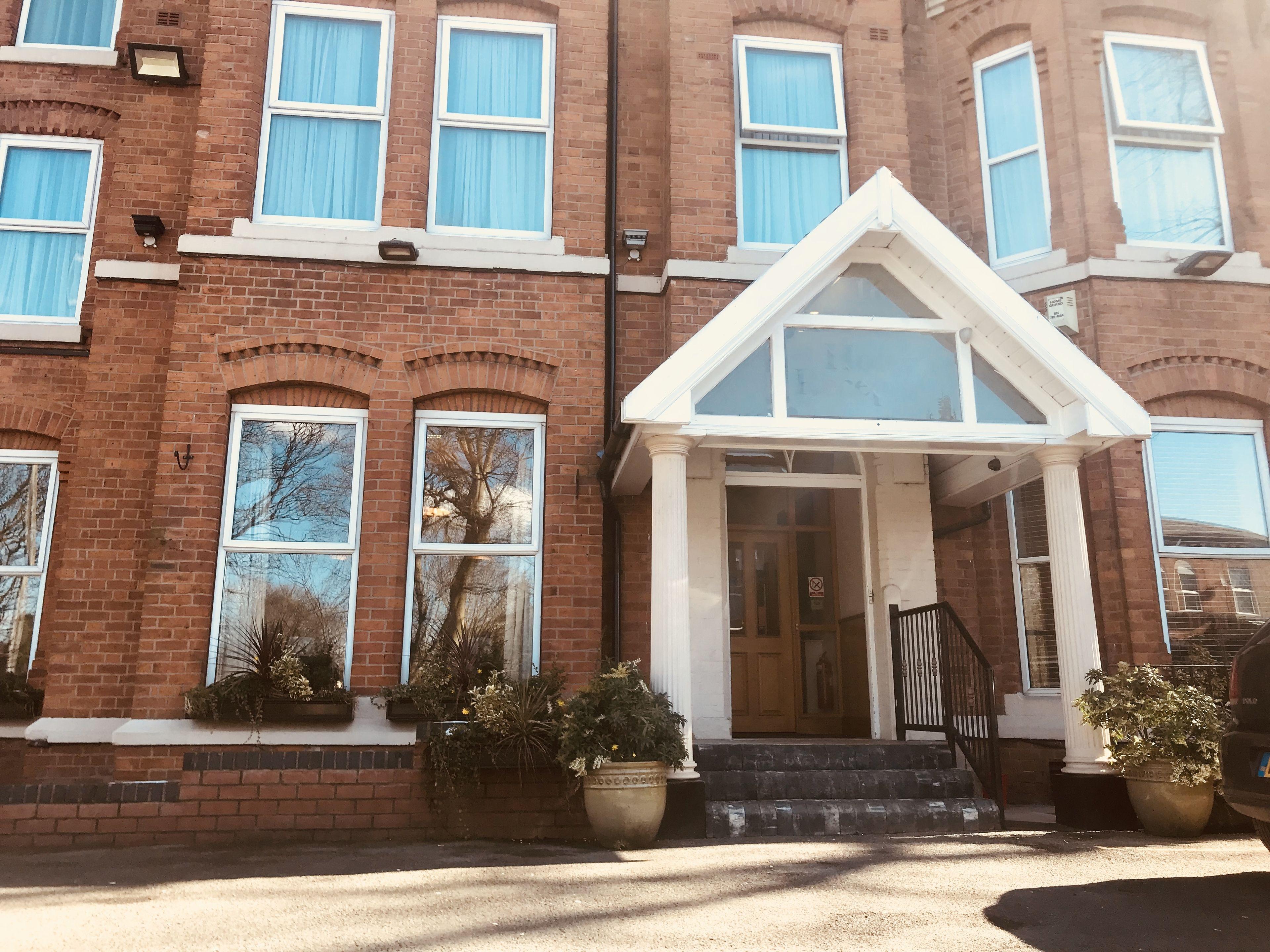 Westlynn Hotel & Apartments Free Parking Near Manchester Centre — Photos 2
